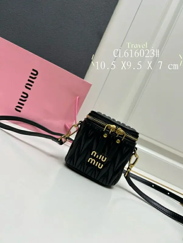 miu miu aaa qualite mini sac a main pour femme s_12105a0